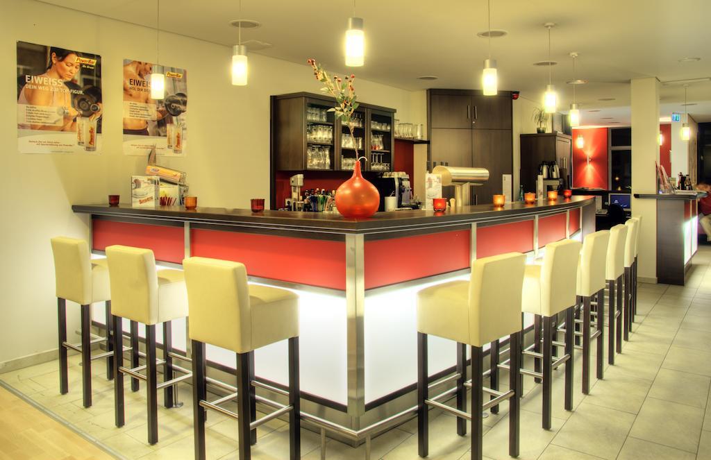 Matchpoint Hotel Altdorf bei Nuernberg Bagian luar foto